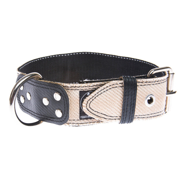 Extra breites XXL-Hundehalsband Emma aus robustem Feuerwehrschlauch für große Hunde.