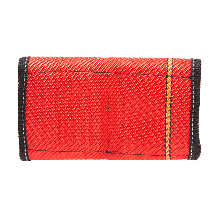 “Huberta Deluxe” – Feuerwehrschlauch-Geldbörse mit 12 Kartenfächern & elegantem Design.
