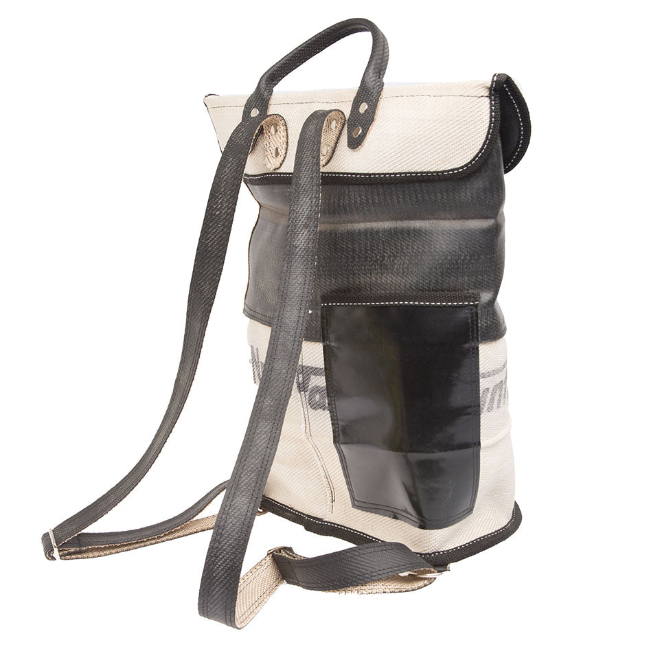 Nachhaltiger Upcycling-Rucksack Leopold mit großem Hauptfach
