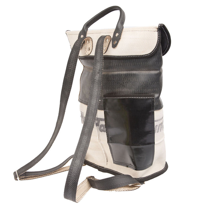 Nachhaltiger Upcycling-Rucksack Leopold mit großem Hauptfach