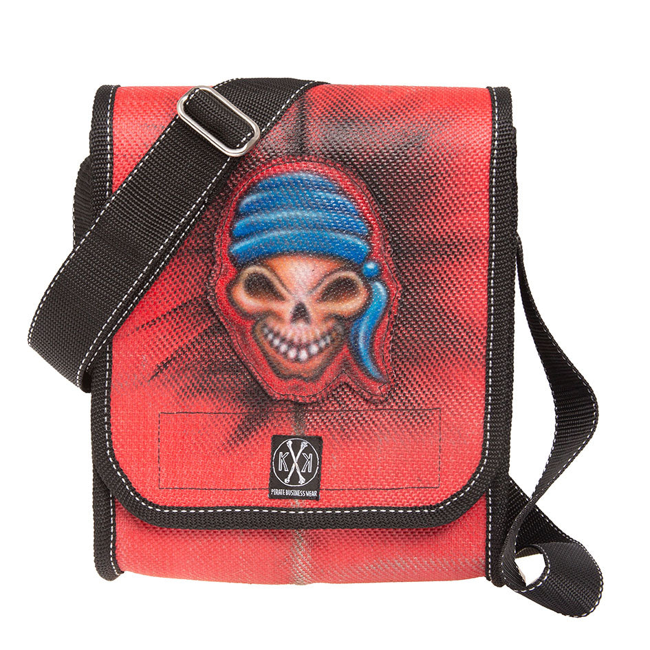 “Hermann” – Herrenhandtasche aus Feuerwehrschlauch mit verstellbarem Schultergurt.