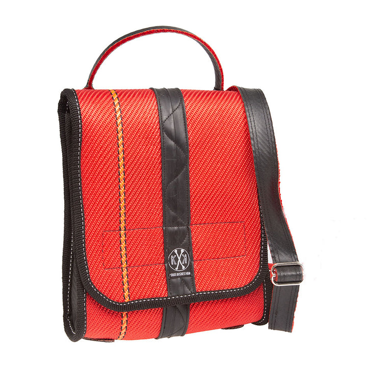 Stylischer Cityrucksack mit individueller Feuerwehrschlauch-Optik – kein Rucksack gleicht dem anderen.