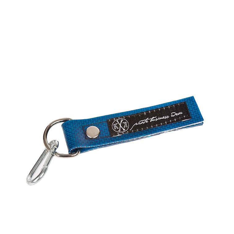 Blauer Schlüsselanhänger aus Feuerwehrschlauch. Geschenkidee Feuerwehr